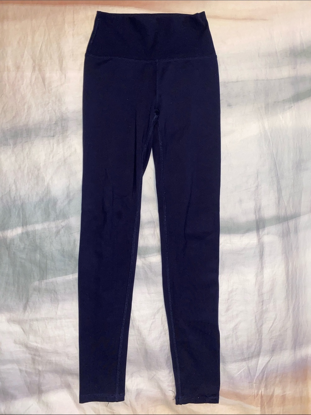 Wild Fable™ Women’s High-Waisted ButterBliss Leggings Navy Blue XS.